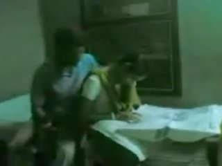 I mendapat berahi untuk saya kecil molek warga india sekolah wanita dan tergoda beliau untuk x rated video